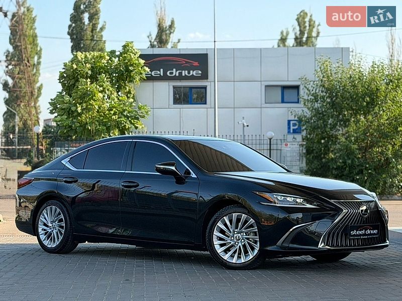 Седан Lexus ES 2019 в Николаеве