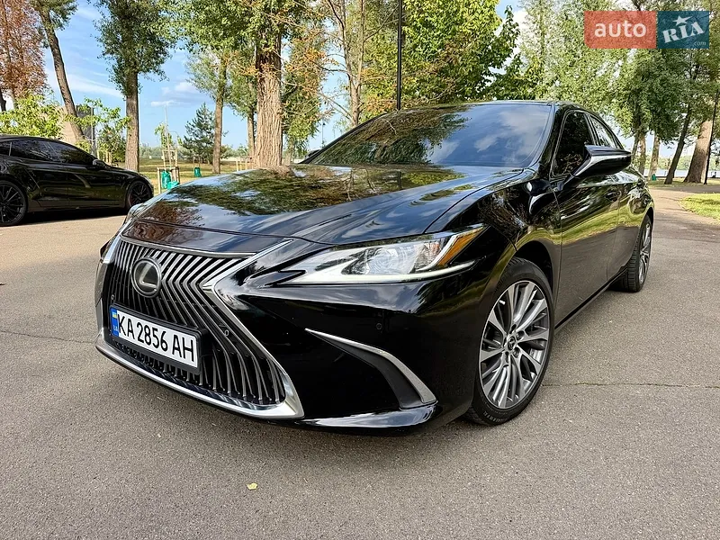 Lexus ES 2018