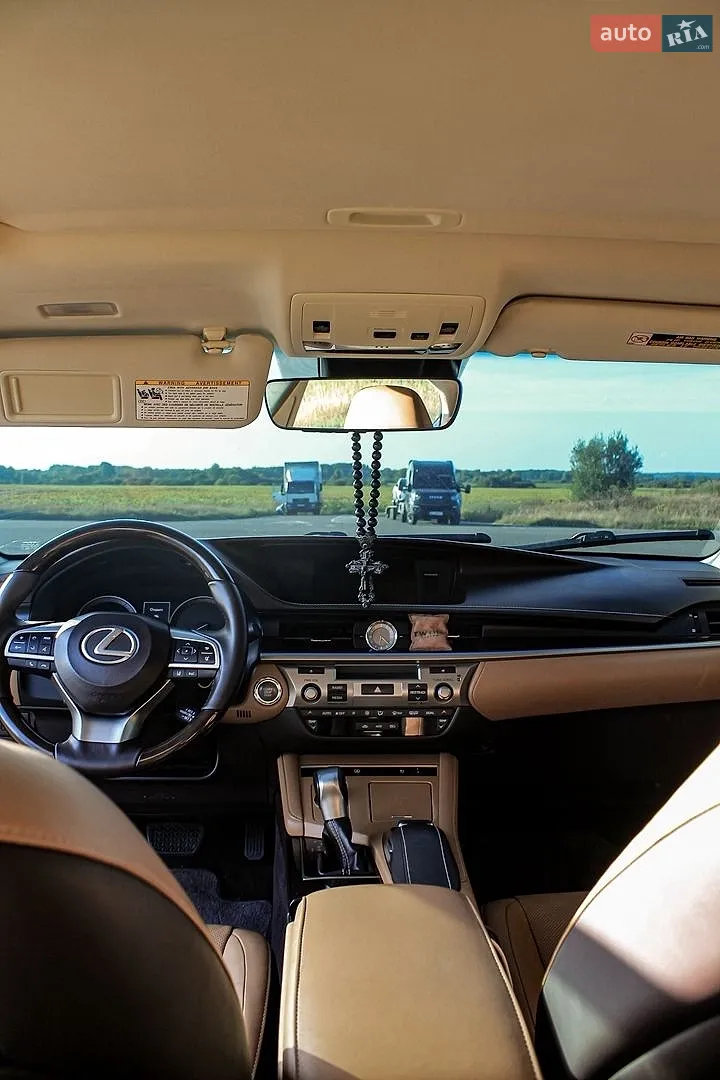 2015 Lexus ES - мініатюра 13