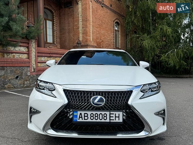 Седан Lexus ES 2014 в Києві