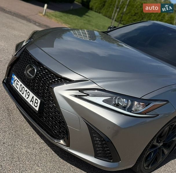 Седан Lexus ES 2023 в Днепре