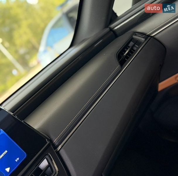 Седан Lexus ES 2023 в Днепре