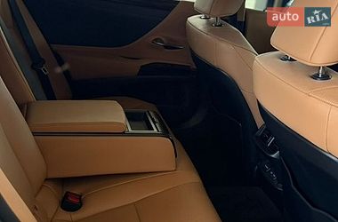 Седан Lexus ES 2023 в Днепре