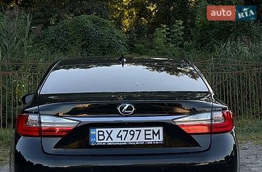 Седан Lexus ES 2017 в Хмельницком