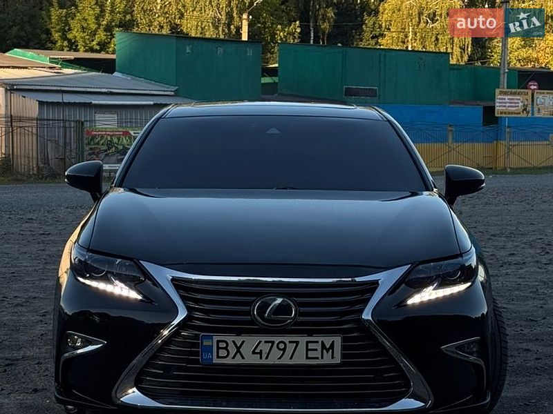 Седан Lexus ES 2017 в Хмельницком