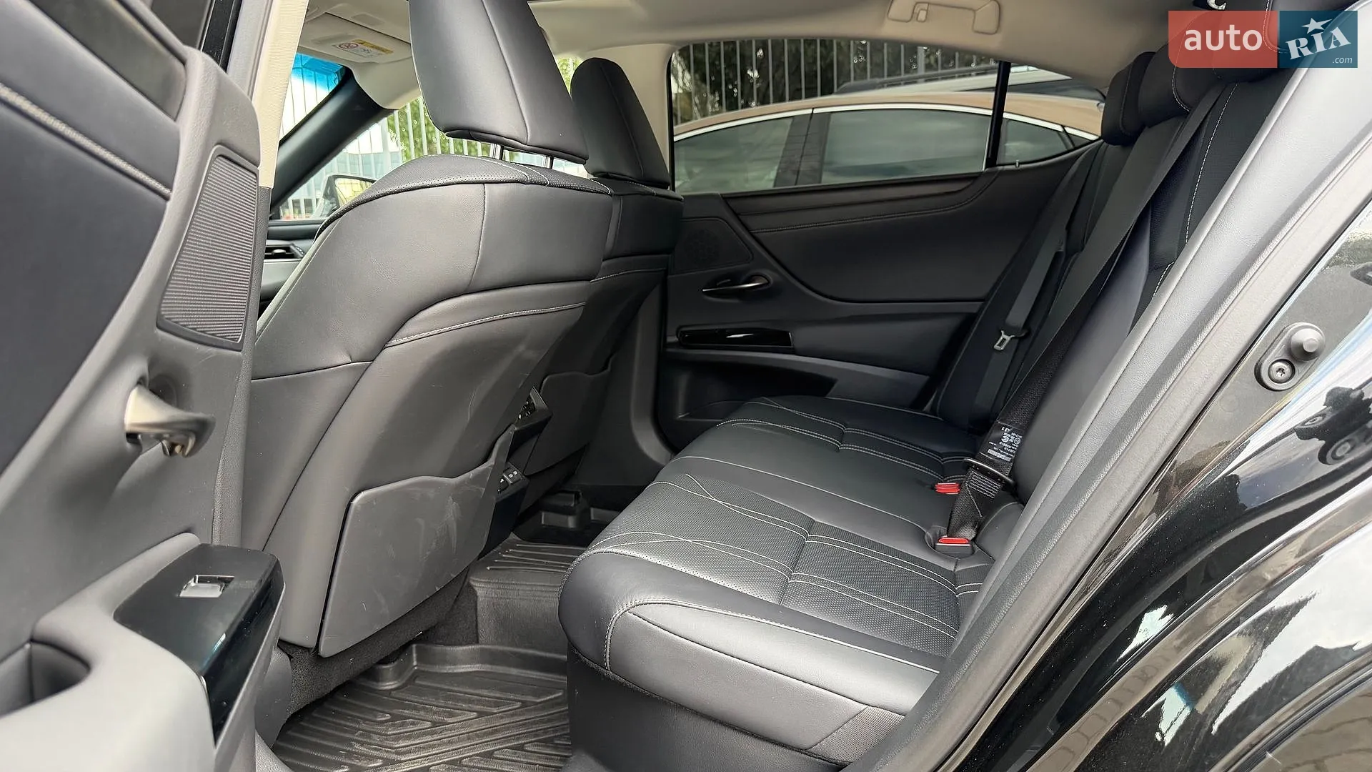 2022 Lexus ES - мініатюра 12