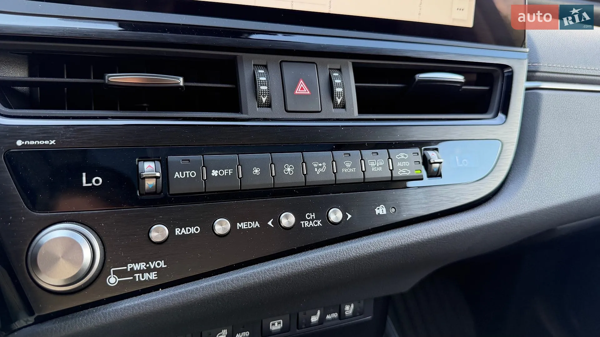 2022 Lexus ES - мініатюра 31