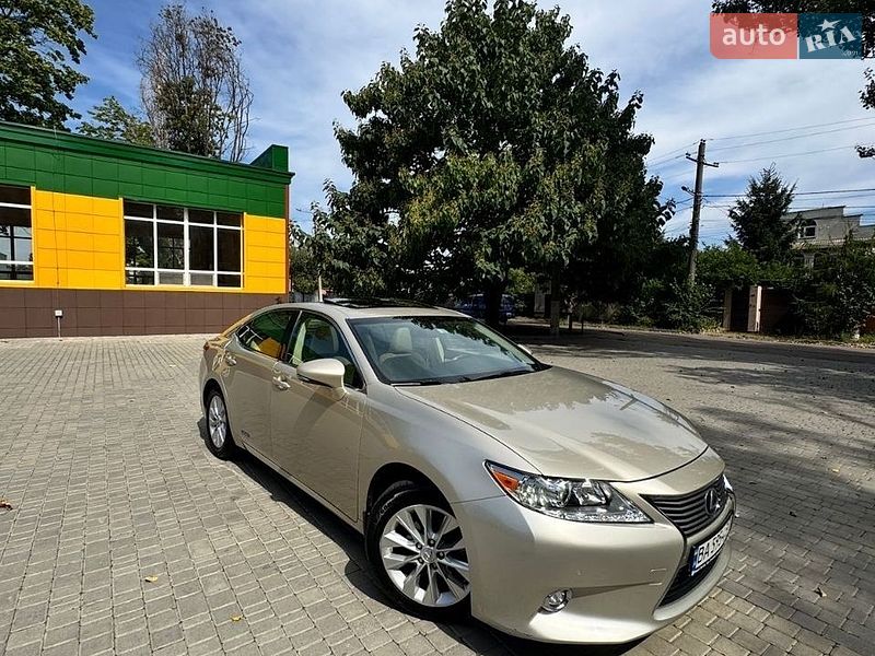 Lexus ES 2015