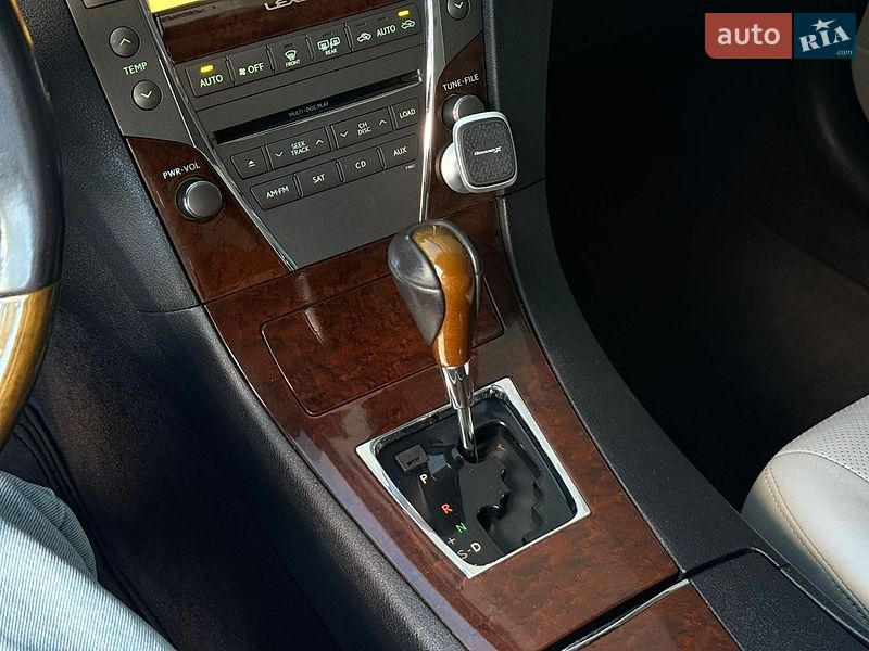 Седан Lexus ES 2009 в Тернополі