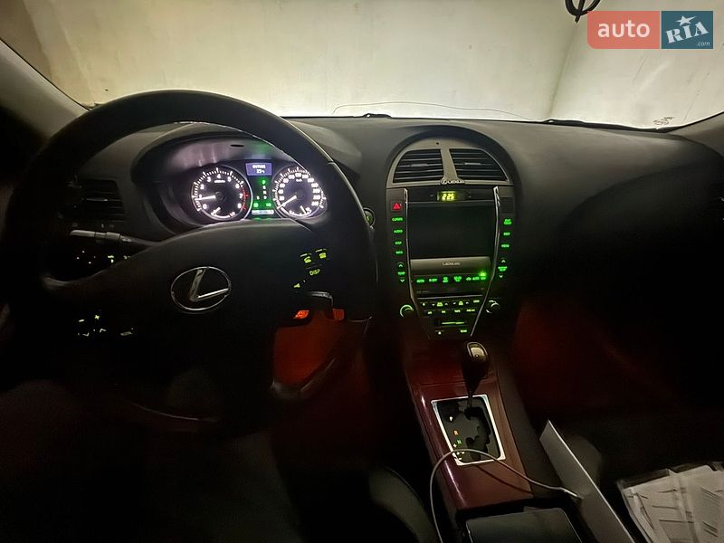Седан Lexus ES 2008 в Киеве