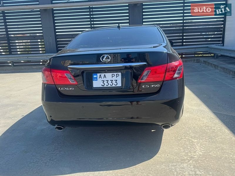 Седан Lexus ES 2008 в Киеве