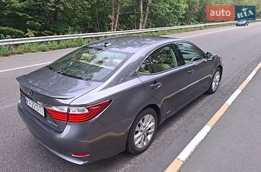 Седан Lexus ES 2014 в Києві