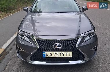 Седан Lexus ES 2014 в Києві