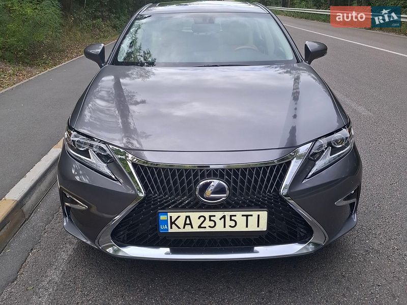 Седан Lexus ES 2014 в Києві