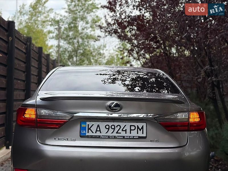 Седан Lexus ES 2017 в Києві