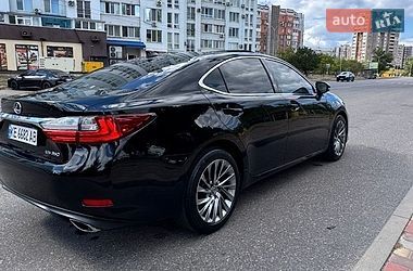 Седан Lexus ES 2016 в Черкасах