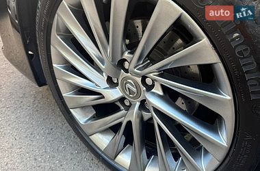 Седан Lexus ES 2016 в Черкасах