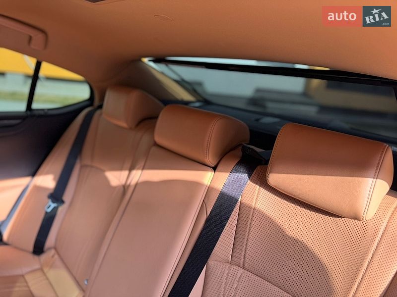 Седан Lexus ES 2023 в Вінниці фото 48 Седан Lexus ES 2023 в Вінниці