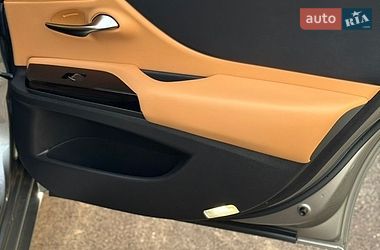 Седан Lexus ES 2023 в Вінниці фото 58 Седан Lexus ES 2023 в Вінниці