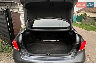Седан Lexus ES 2011 в Борзні