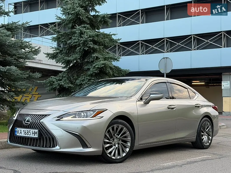 Lexus ES 2018