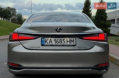 Седан Lexus ES 2018 в Києві