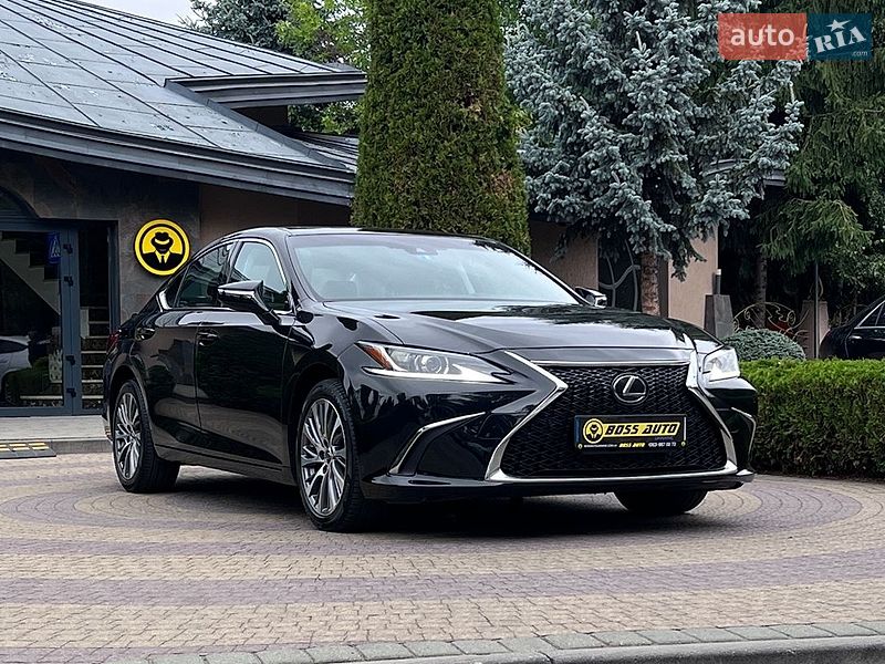 Седан Lexus ES 2020 в Львові