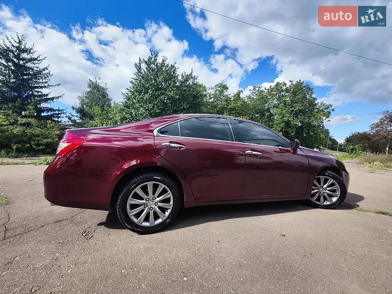 Lexus ES