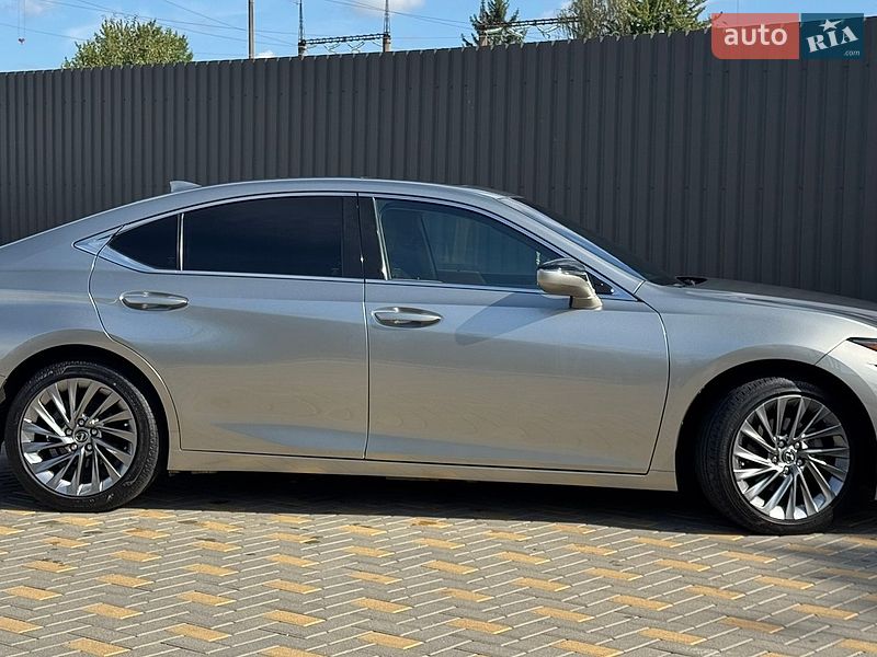 Седан Lexus ES 2023 в Вінниці фото 24 Седан Lexus ES 2023 в Вінниці