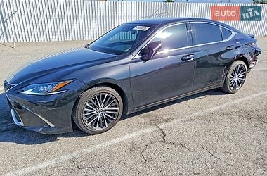 Седан Lexus ES 2023 в Львові