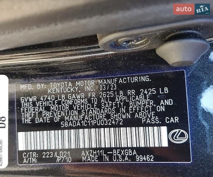 Седан Lexus ES 2023 в Львові