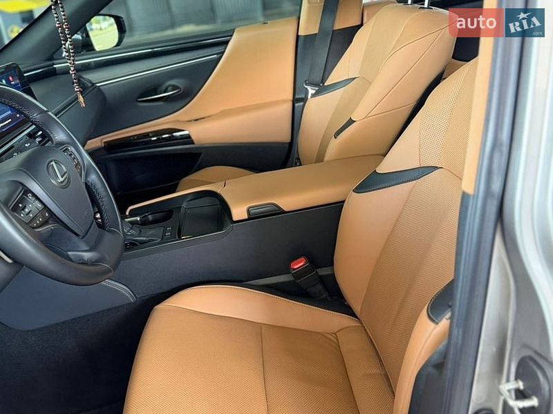 Седан Lexus ES 2023 в Дніпрі фото 19 Седан Lexus ES 2023 в Дніпрі