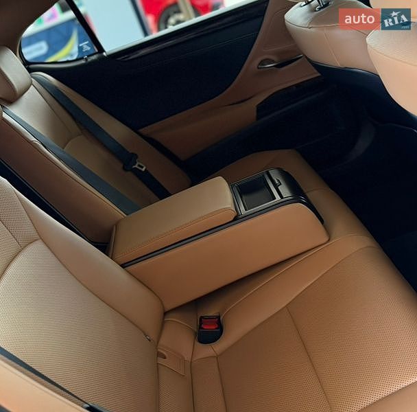 Седан Lexus ES 2023 в Дніпрі фото 34 Седан Lexus ES 2023 в Дніпрі