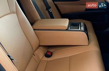 Седан Lexus ES 2023 в Дніпрі фото 39 Седан Lexus ES 2023 в Дніпрі
