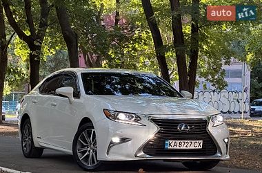 Седан Lexus ES 2016 в Одесі