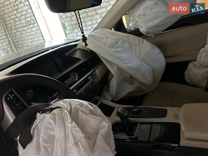 Седан Lexus ES 2016 в Харькове