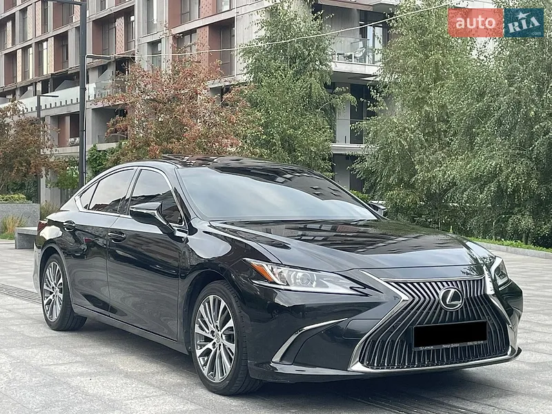 Lexus ES 2018
