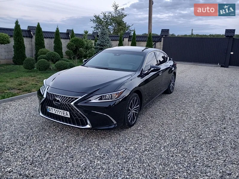 Lexus ES 2024