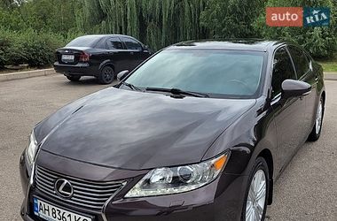 Седан Lexus ES 2014 в Днепре