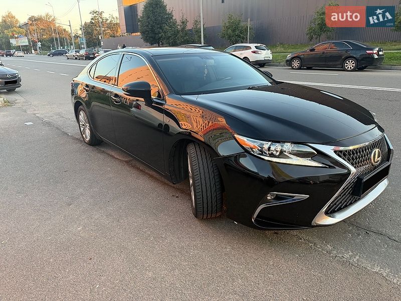 Седан Lexus ES 2014 в Києві