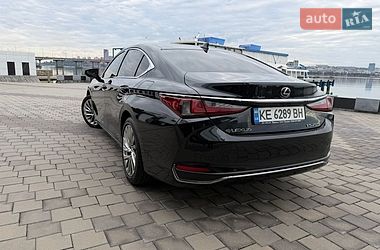 Седан Lexus ES 2021 в Дніпрі