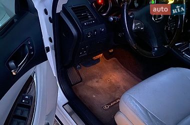 Седан Lexus ES 2012 в Южном