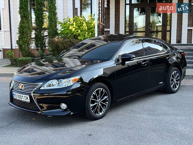Седан Lexus ES 2014 в Виннице Седан Lexus ES 2014 в Виннице
