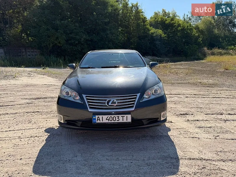 Lexus ES