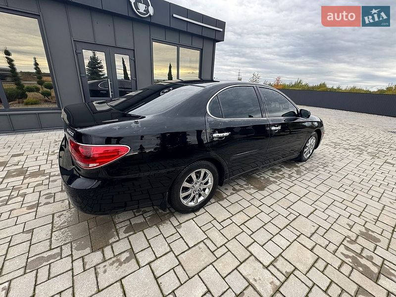 Седан Lexus ES 2005 в Брошневе