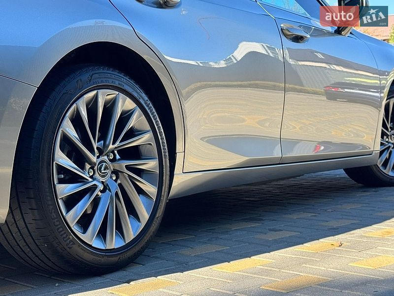 Седан Lexus ES 2023 в Вінниці фото 4 Седан Lexus ES 2023 в Вінниці