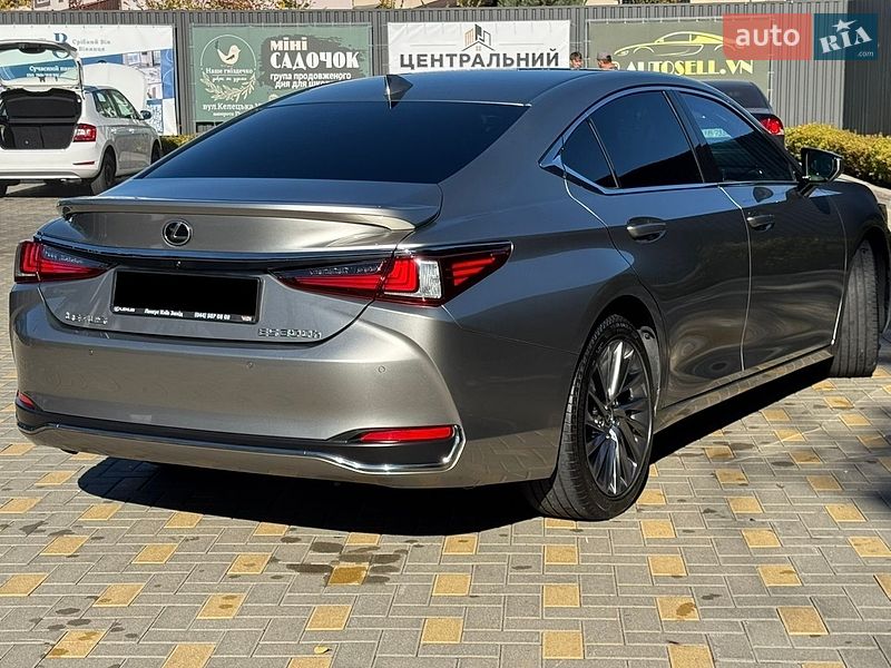 Седан Lexus ES 2023 в Вінниці фото 31 Седан Lexus ES 2023 в Вінниці