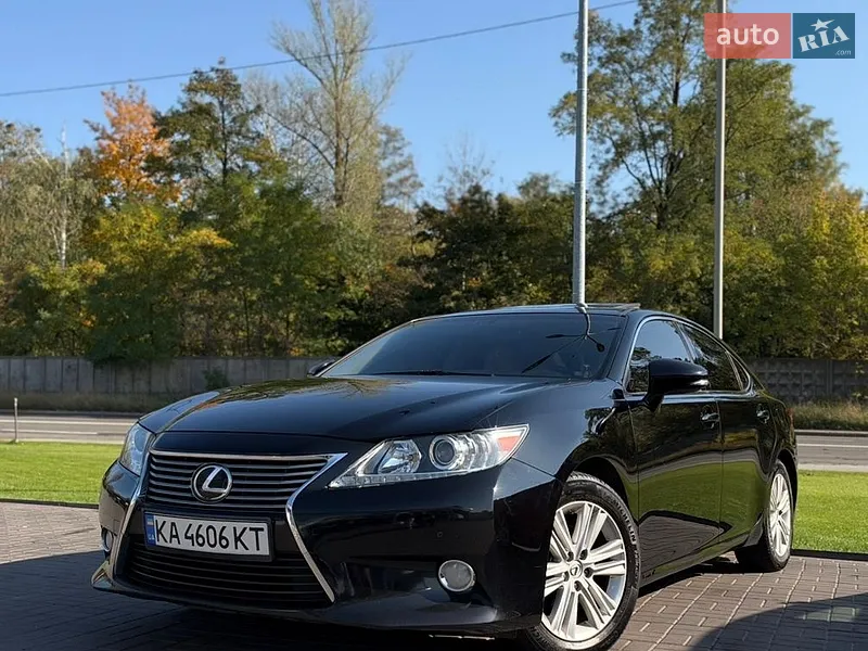 Lexus ES