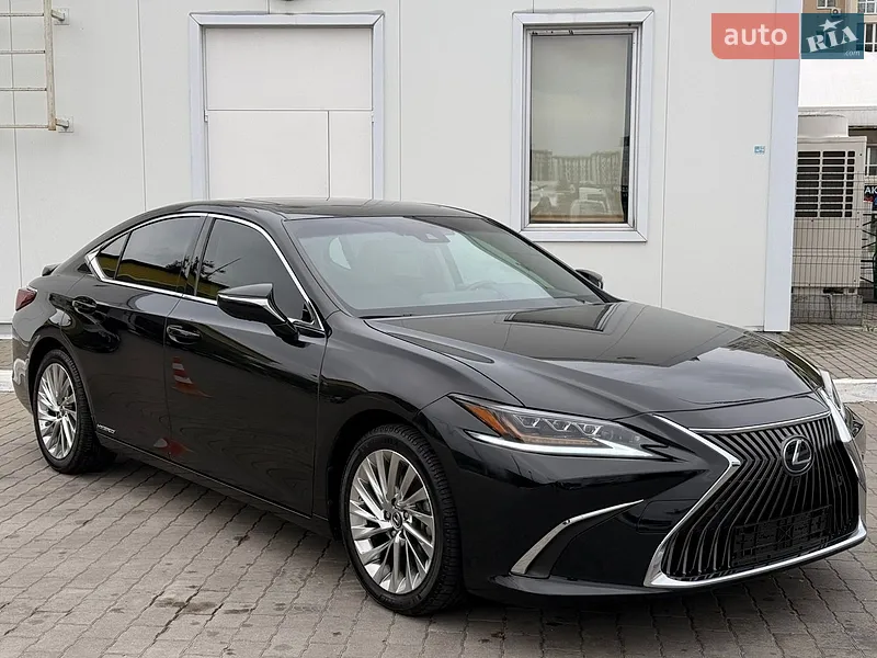 Lexus ES