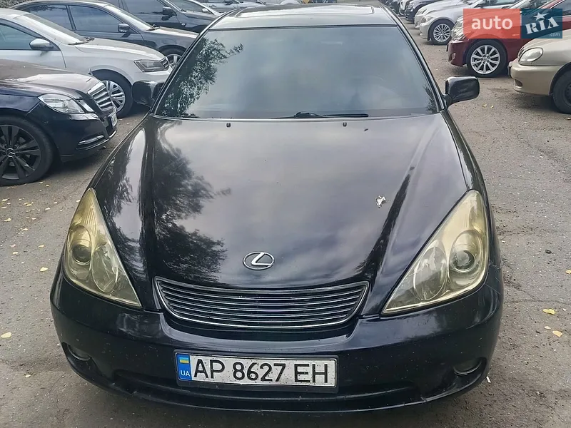 Lexus ES